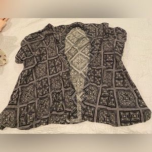 Black and white kimono